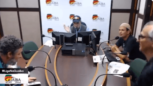 Jornalista se demite ao vivo após entrevista com Bolsonaro (Foto: Reprodução) Jornalista se demite ao vivo após entrevista com Bolsonaro (Foto: Reprodução)