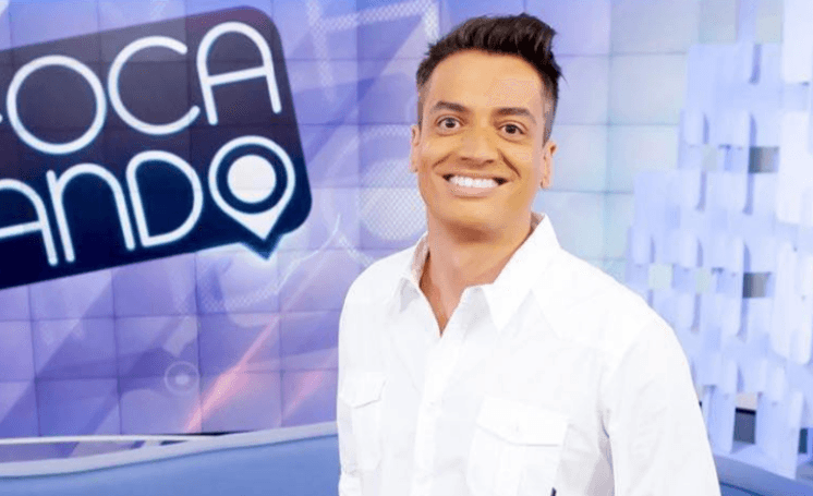 Léo Dias sai de trabalho, vai para nova casa e é recebido com grande homenagem