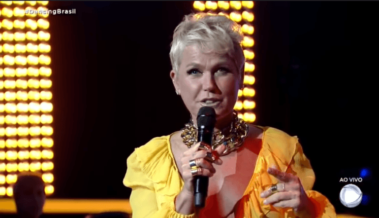 Record quer Anitta como jurada do novo programa de Xuxa Meneghel