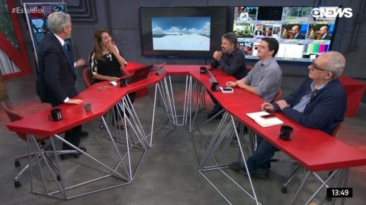 Jornalista da Globo se desespera e deixa programa ao vivo para ir ao banheiro: "Dá tempo?"