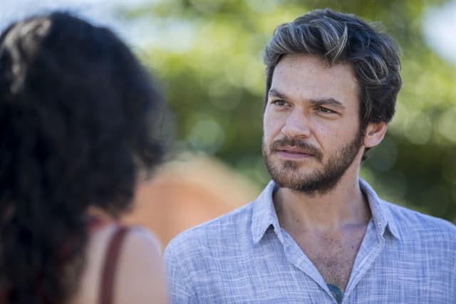 Segundo Sol: Beto coloca falsa filha contra a parede e descobre a verdade sobre filho com Luzia