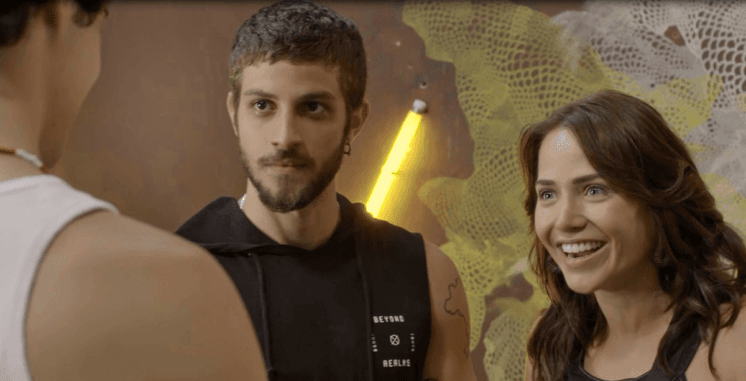 Segundo Sol: Valentim perdoa traição, salva Rosa e entra na relação