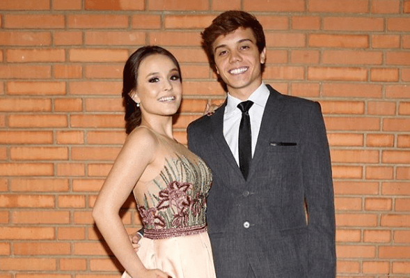 Leo Cidade não comparece ao aniversário de Larissa Manoela e se justifica