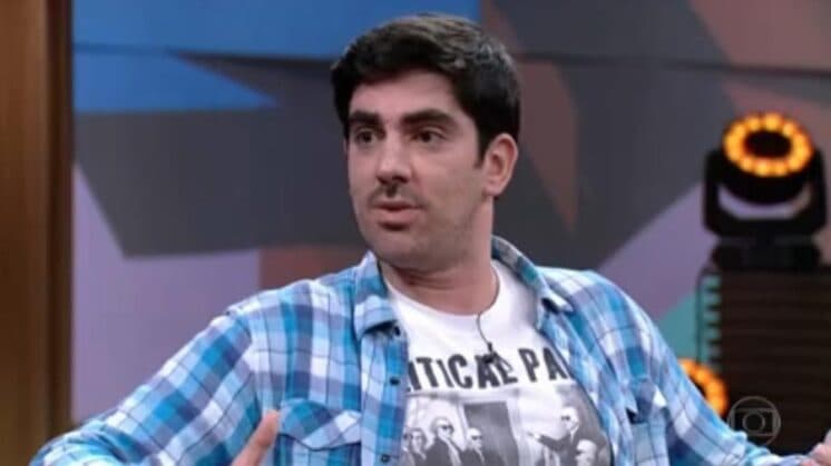 Após demonstrar apoio para Haddad, Marcelo Adnet é insultado na rua e quase apanha no Rio de Janeiro