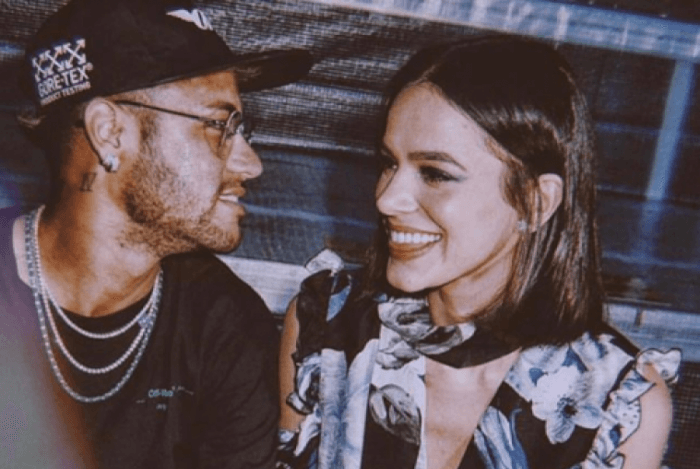 Após mais um término de BruMar, relembre as idas e vindas de Bruna Marquezine e Neymar