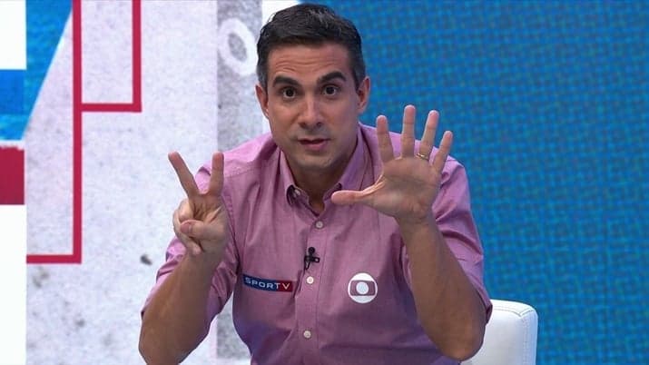 Aposta da Globo, Gustavo Villani é criticado por narração "anêmica" de gols de time argentino em transmissão