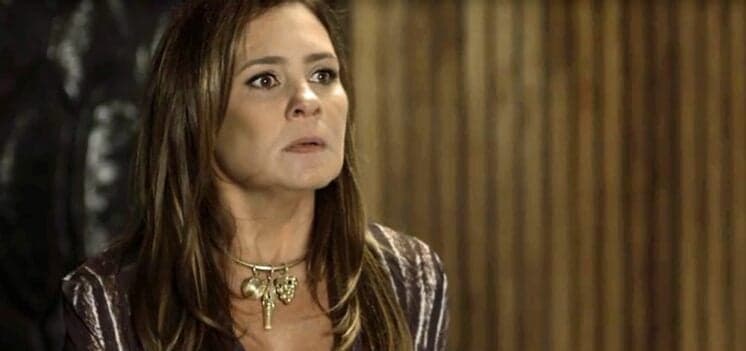Segundo Sol: Laureta perde fortuna e tenta passar a perna na mãe