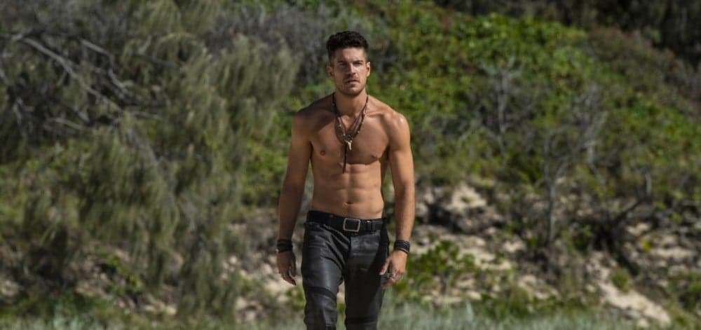 Marco Pigossi em série da Netflix (Foto: Divulgação)
