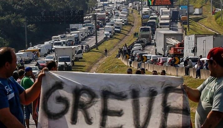 Greve dos caminhoneiros ocorreu em maio. (Foto: Divulgação)