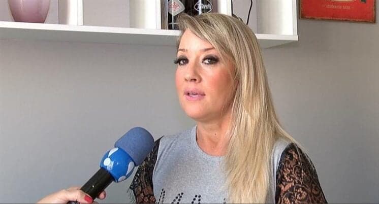 Ex-atriz de filme adulto, Vivi Fernandez reaparece namorando músico famoso