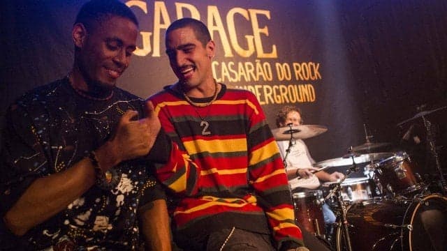 Ícaro Silva e Renato Góes falam sobre legalização da maconha: 'Quem fuma vai continuar fumando'