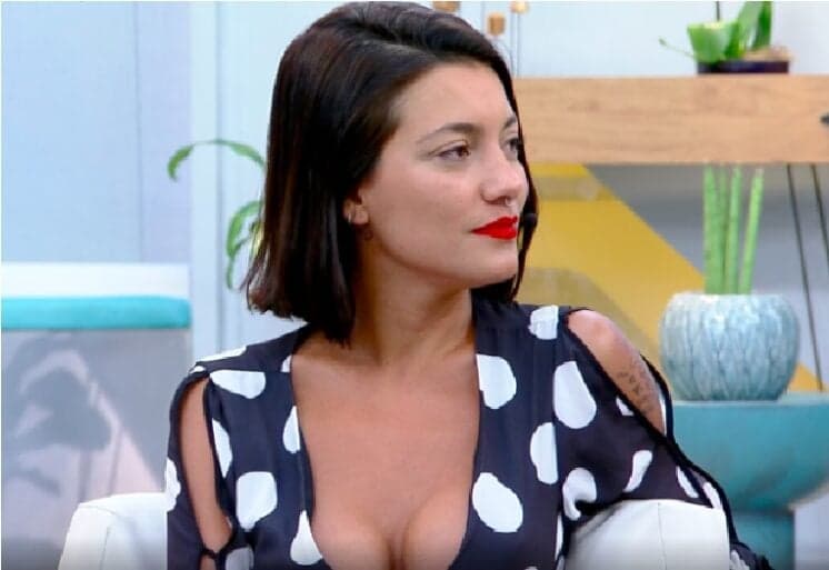 Após ser eliminada de A Fazenda 10,  Gabi Prado faz grande revelação e deixa apresentadores embasbacados