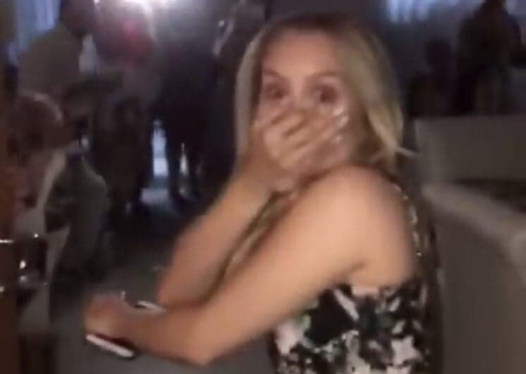 Carla Diaz passa por apuros em festa surpresa e o pior quase acontece
