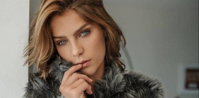 Isabella Santoni aparece em clique sensual e arranca suspiros de internautas