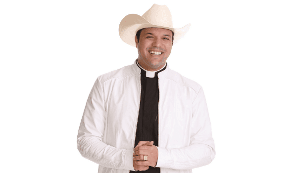 RedeTV! fecha contrato com Padre Alessandro Campos; apresentador vai ter um programa diário
