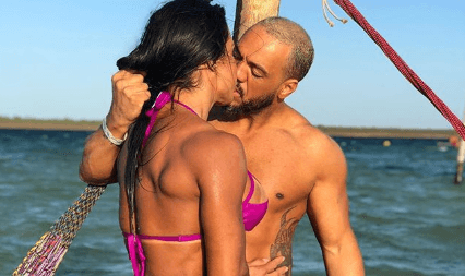 Casada com Belo, Gracyanne Barbosa expõe corpo escultural e arranca suspiros de internautas
