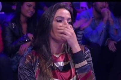 Anitta se emociona após reencontro caloroso com cachorrinho