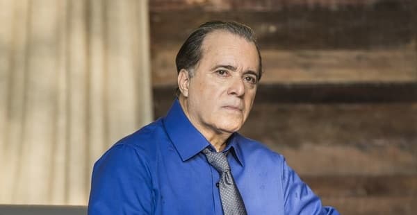 ‘Fico muito constrangido’, confessa Tony Ramos sobre ser referência para outros atores