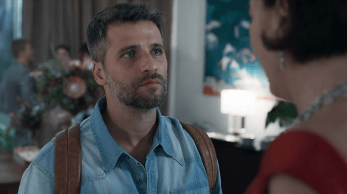 O Sétimo Guardião: Gabriel bate de frente com mãe após Luz ir em cana