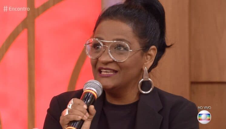 Claudia di Moura desabafa sobre o final de Zefa em Segundo Sol e dispara contra patriarcado