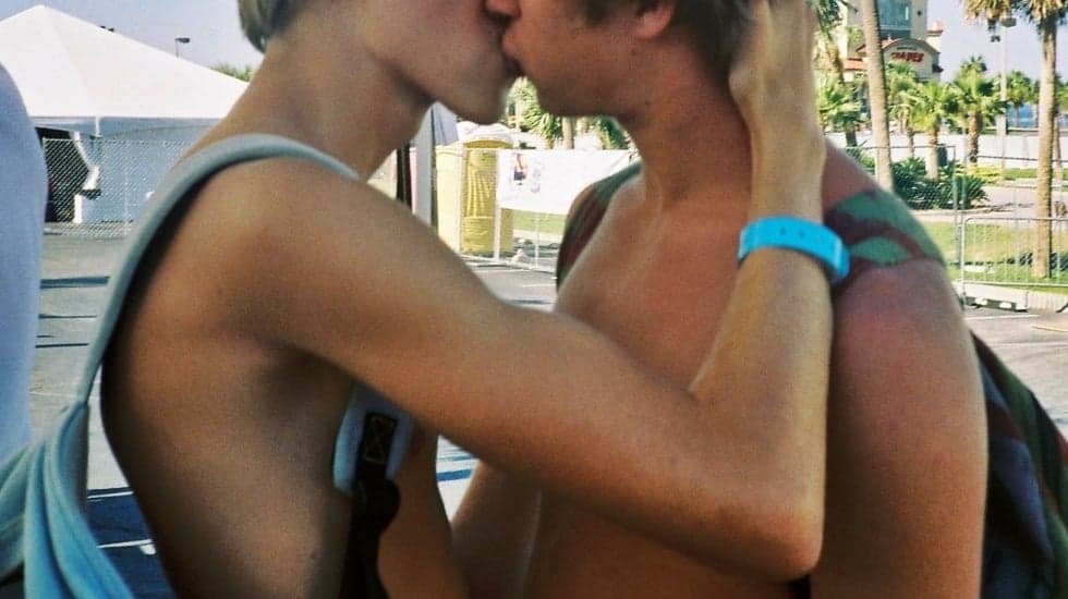 Famoso descobre que o filho de 16 anos é gay e dispara: "Como é que vou discriminá-lo?"