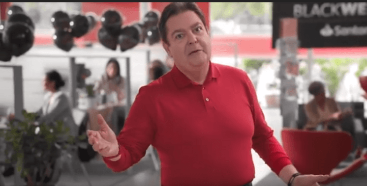 Faustão perde a vergonha e aparece de forma diferente na internet