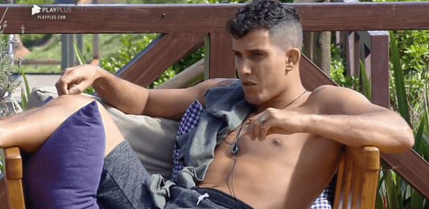Sertanejo diz que expulsão de Catia de A Fazenda 10 foi culpa de Evandro Santo