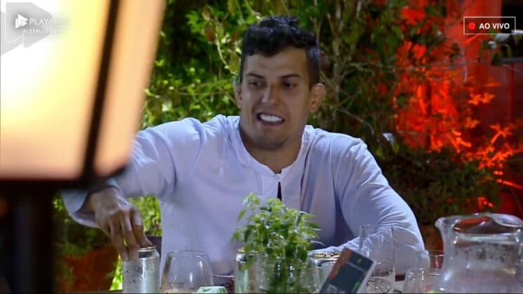 A Fazenda: Felipe Sertanejo abre o jogo, revela momento difícil e conta que já passou fome