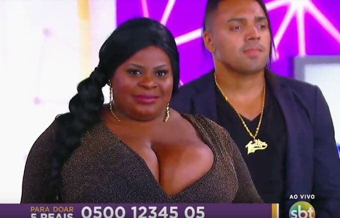 Jojo Todynho fala revela que sofreu preconceito e cai no choro ao vivo no Teleton
