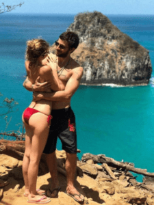Laura Neiva e Chay Suede (Foto: Reprodução/Instagram) Laura Neiva e Chay Suede (Foto: Reprodução/Instagram)