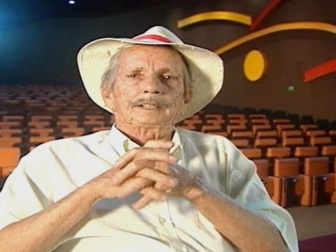 Morre aos 81 anos o ator Joel Barcelos, o Chico Belo da novela "Mulheres de Areia"