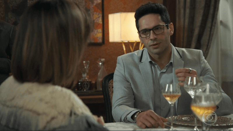 Lúcio (João Baldasserini) e Betina (Cleo Pires) em O Tempo Não Para (Foto: Reprodução/Globo) Lúcio (João Baldasserini) e Betina (Cleo Pires) em O Tempo Não Para (Foto: Reprodução/Globo)