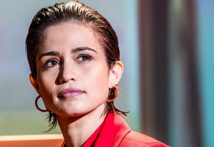 Nanda Costa aparece protagonizando cenas quentes com Ana Cañas em clipe