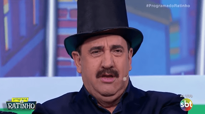 O apresentador em seu programa no SBT (Foto: Reprodução/SBT)