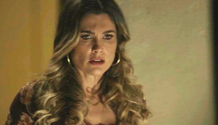 Rita de Cássia (Flávia Alessandra)  em O Sétimo Guardião (Foto: Reprodução/Globo)