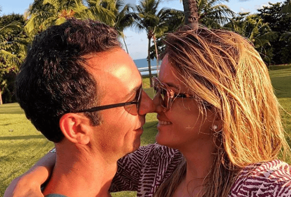 Ticiane Pinheiro usa Tom Jobim para se declarar para César Tralli e publica foto romântica: "Para sempre"