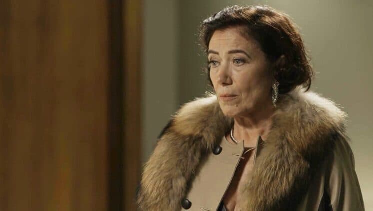 O Sétimo Guardião: Valentina revela mistério do passado e decide voltar a Serro Azul
