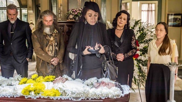 O Sétimo Guardião: velório de Egídio movimenta personagens da trama