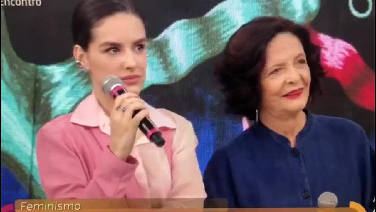 Kéfera no Encontro com Fátima Bernardes da Globo (Foto: Reprodução) Kéfera no Encontro com Fátima Bernardes da Globo (Foto: Reprodução)