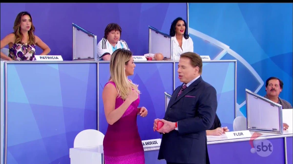 Lívia Andrade e Silvio Santos no SBT (Foto: Reprodução) Lívia Andrade e Silvio Santos no SBT (Foto: Reprodução)