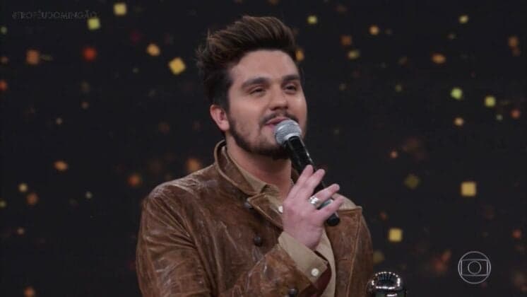 Luan Santana faz declaração apaixonada para Jade Magalhães e suspeitas de casamento são levantadas