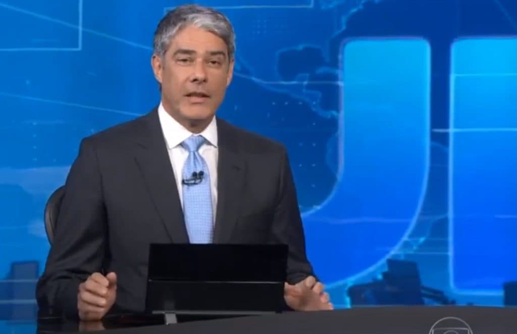 William Bonner faz desabafo ao vivo no Jornal Nacional e revela: "Não foi fácil"