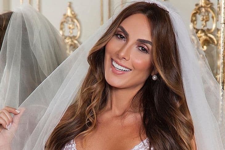 Nicole Bahls extingue o anticoncepcional e fala sobre gravidez de gêmeos