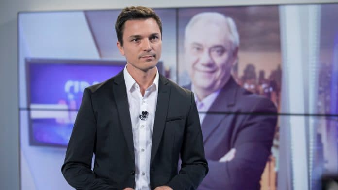 Filho de Marcelo Rezend, Diego Esteves (Foto: Reprodução TV Record) Filho de Marcelo Rezend, Diego Esteves (Foto: Reprodução TV Record)