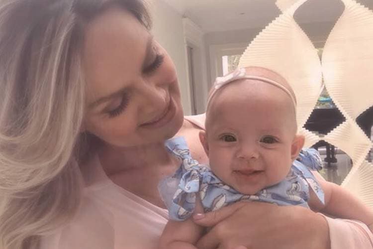 Ao mostrar vídeo da filha, Eliana encanta os fãs com atitude de Manuela