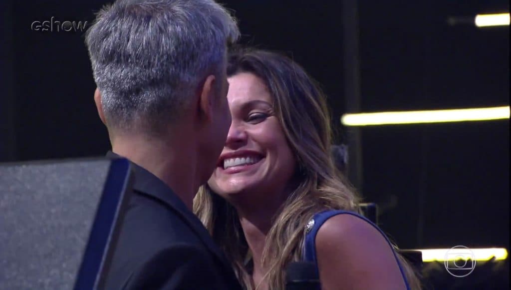 Após chorar em gravação de programa, Flávia Alessandra explica o que aconteceu
