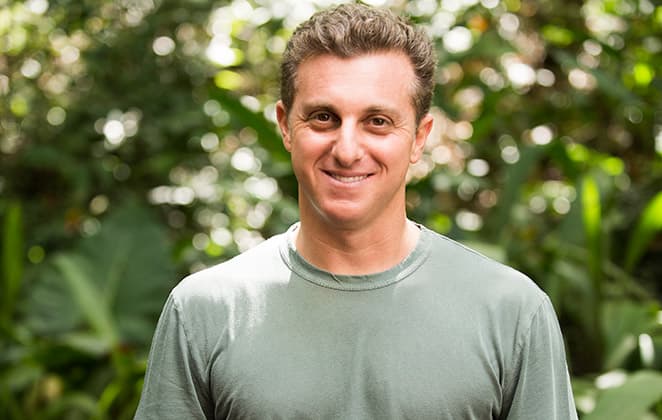 Luciano Huck deve ganhar a companhia de uma mulher no comando do Caldeirão do Huck