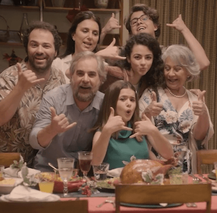 Ciladas de Natal: Maisa Silva estreia série do SBT na web e faz sucesso