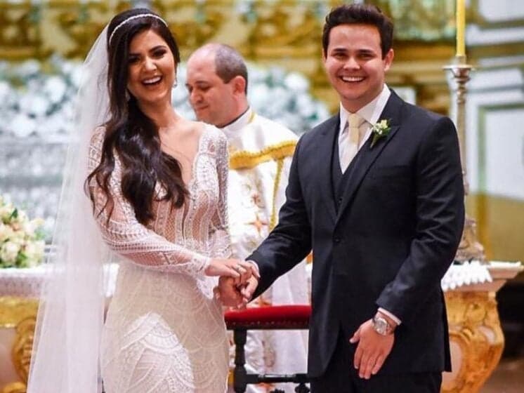 Após negar boatos, mulher de Matheus, da dupla com Kauan, confirma que está grávida