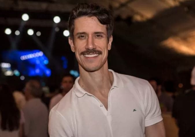Filho de Marília Gabriela abre o jogo sobre flagra de beijo gay em 2015: "Fiquei mal"